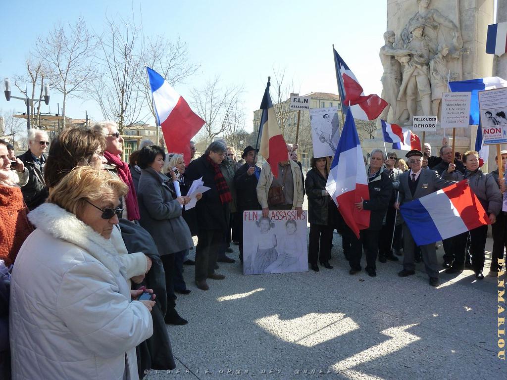 2012 03 10 NIMES MANIF CONTRE COLLOQUE DU FLN (42) PAR GV.JPG